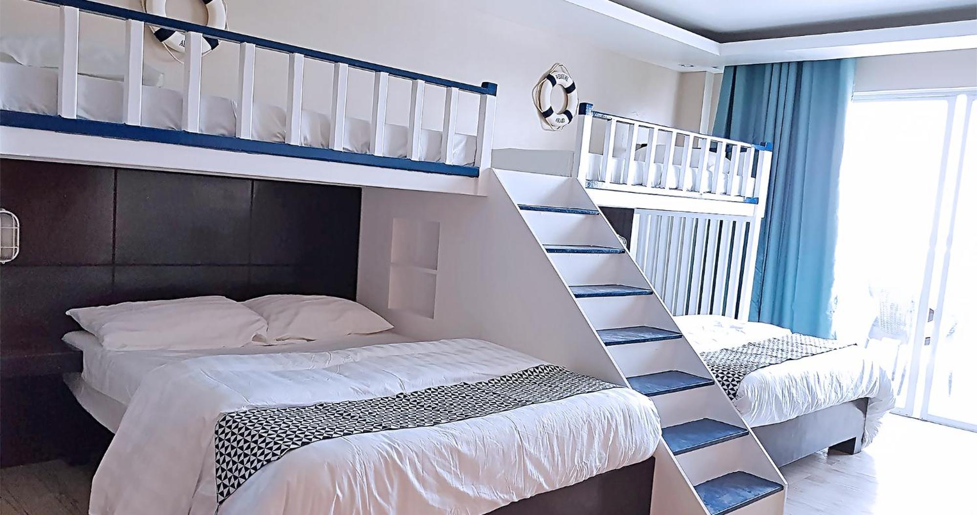 Casa Almarenzo Bed & Breakfast Bolinao Exterior foto