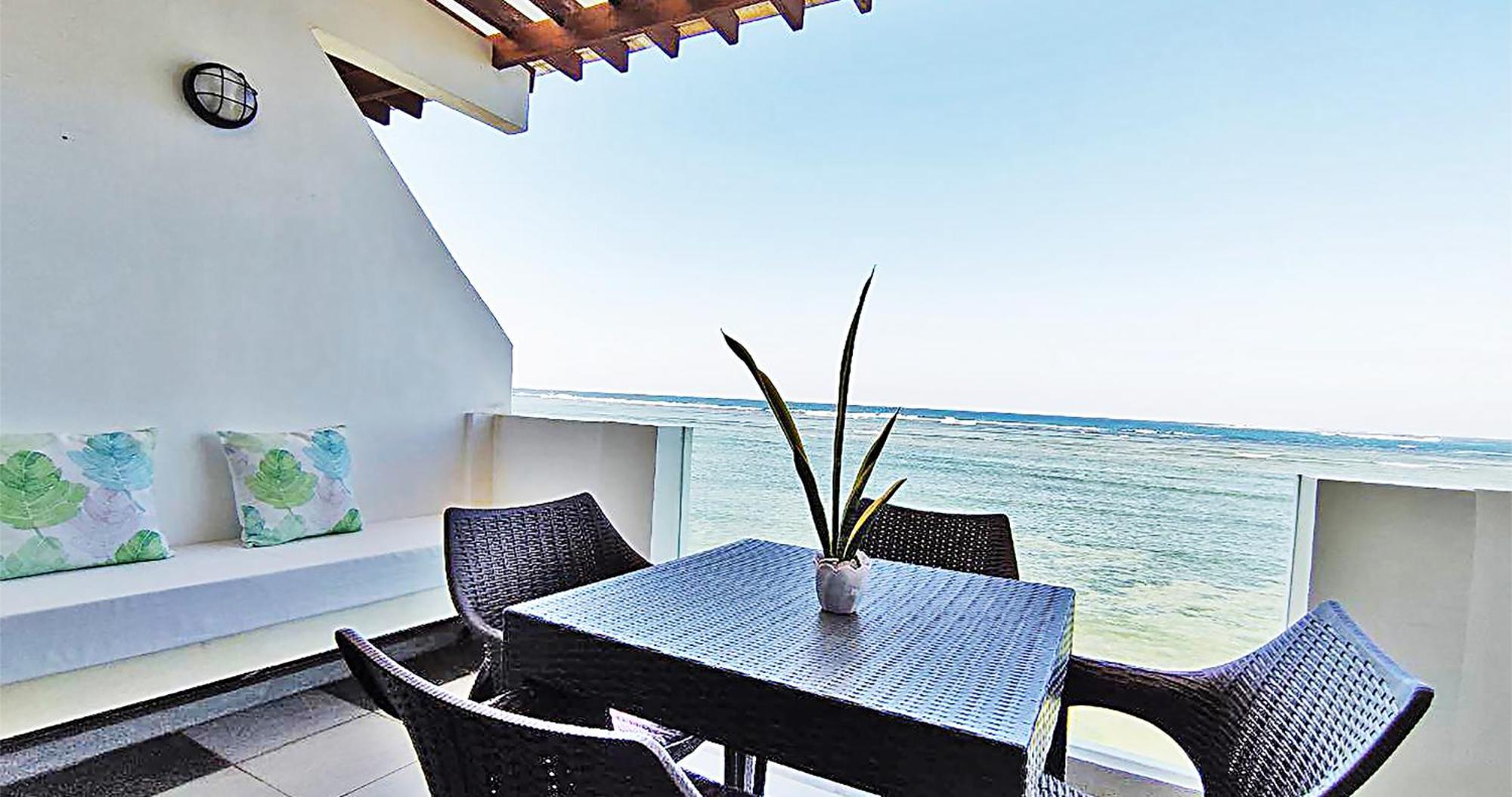 Casa Almarenzo Bed & Breakfast Bolinao Exterior foto