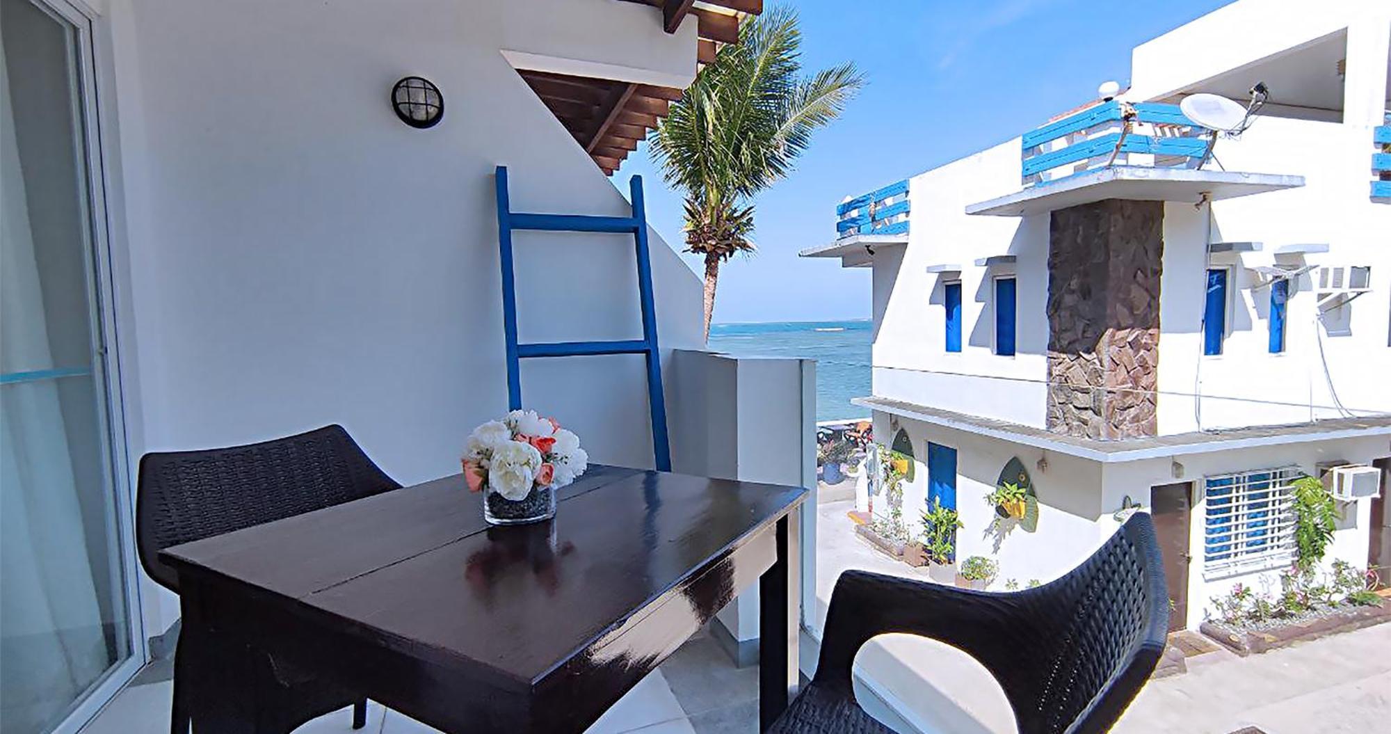 Casa Almarenzo Bed & Breakfast Bolinao Exterior foto