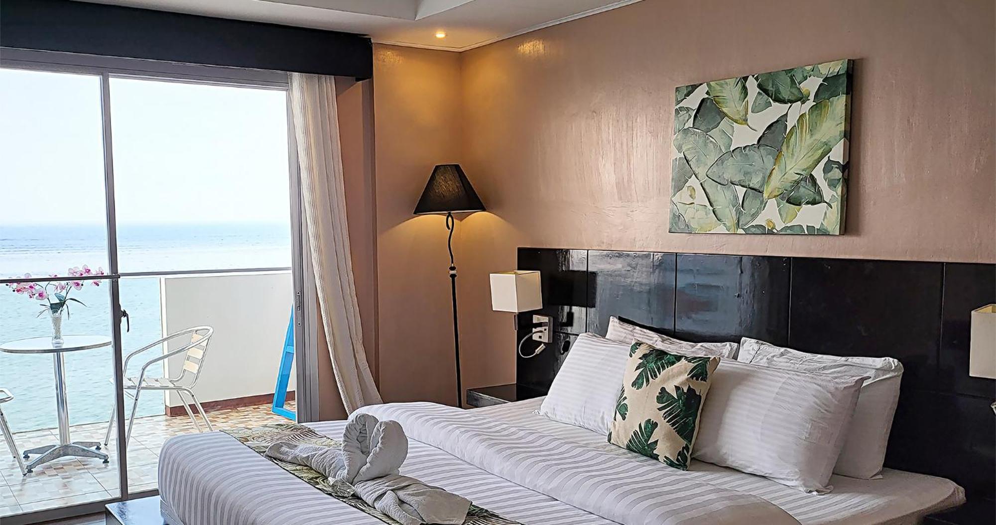 Casa Almarenzo Bed & Breakfast Bolinao Exterior foto