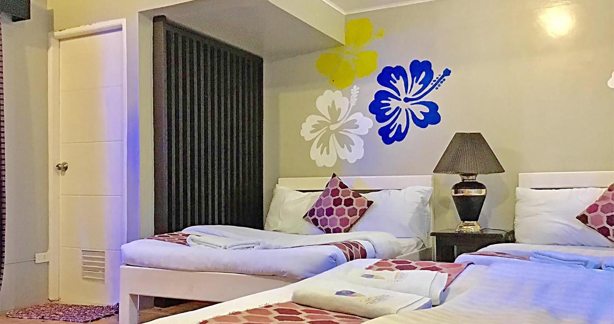 Casa Almarenzo Bed & Breakfast Bolinao Exterior foto