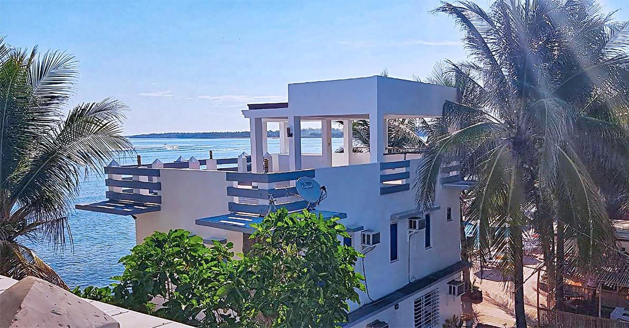 Casa Almarenzo Bed & Breakfast Bolinao Exterior foto